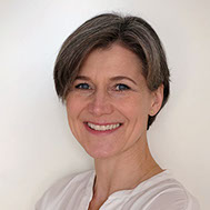 Dr. Carmen Wende